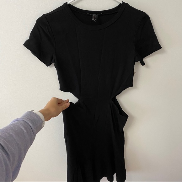 FOREVER 21 BLACK FIT & FLARE CUT OUT DRESS - Picture 5 of 10